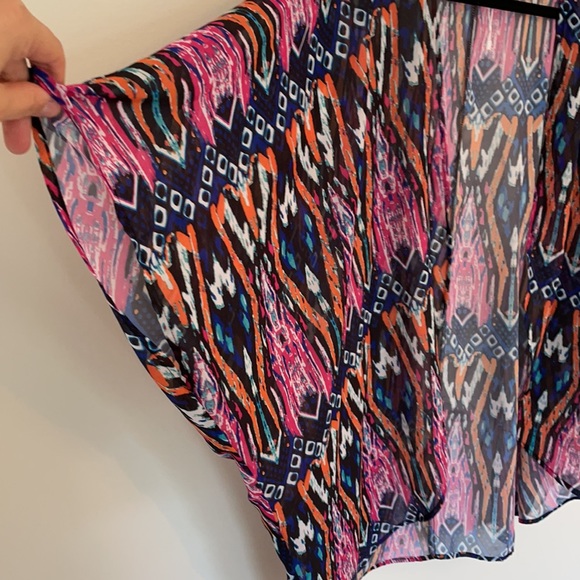 Geometric design kimono - Picture 2 of 3